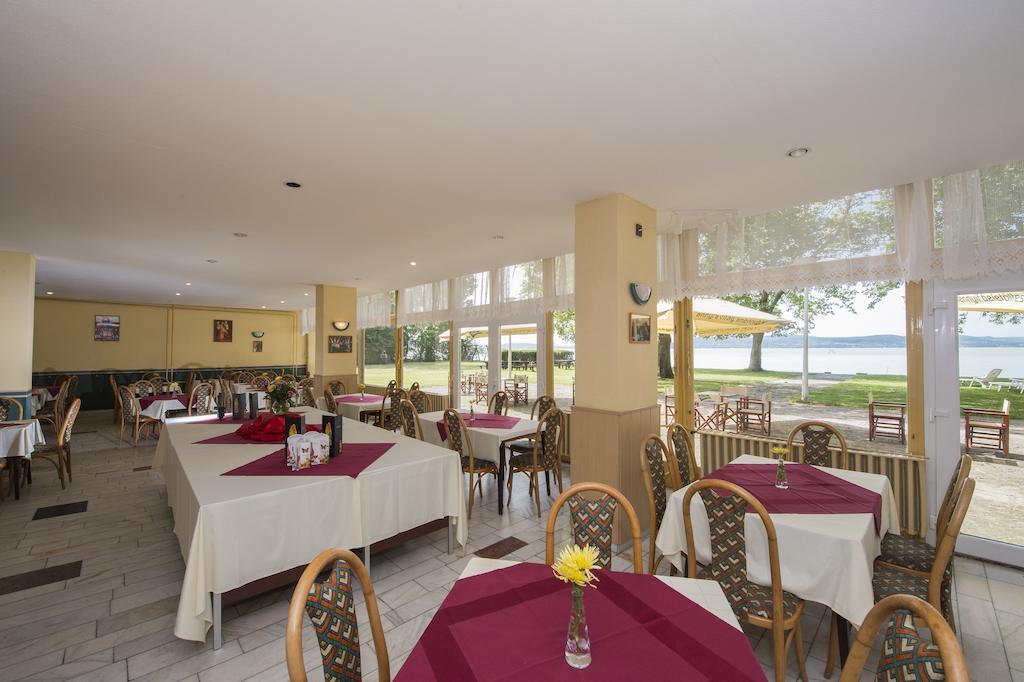 Familia Hotel Balatonboglár Εξωτερικό φωτογραφία