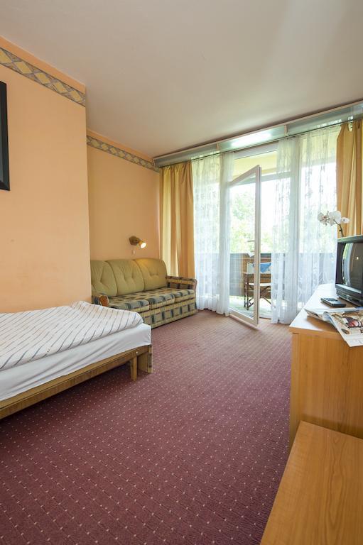 Familia Hotel Balatonboglár Δωμάτιο φωτογραφία