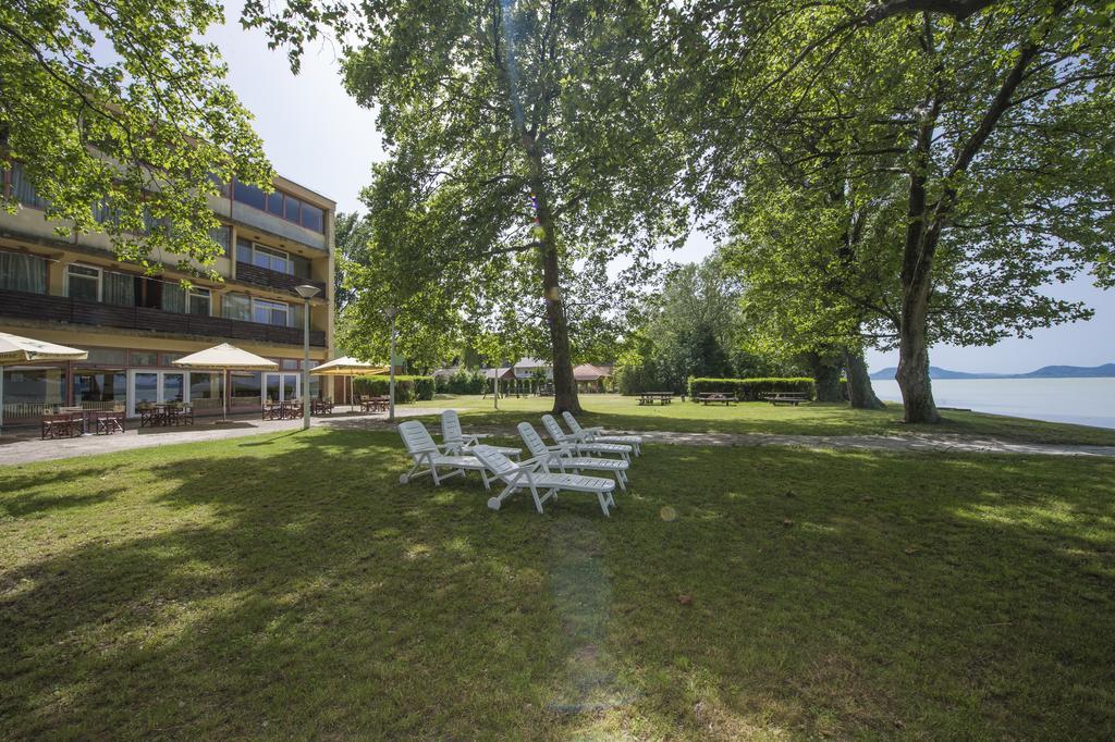 Familia Hotel Balatonboglár Εξωτερικό φωτογραφία